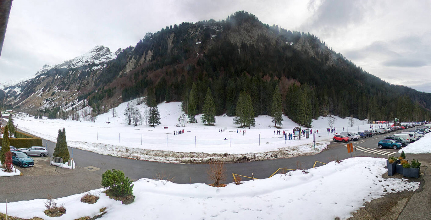 Webcam Le Grand-Bornand - Auberge Nordique Lormay - 1200 m