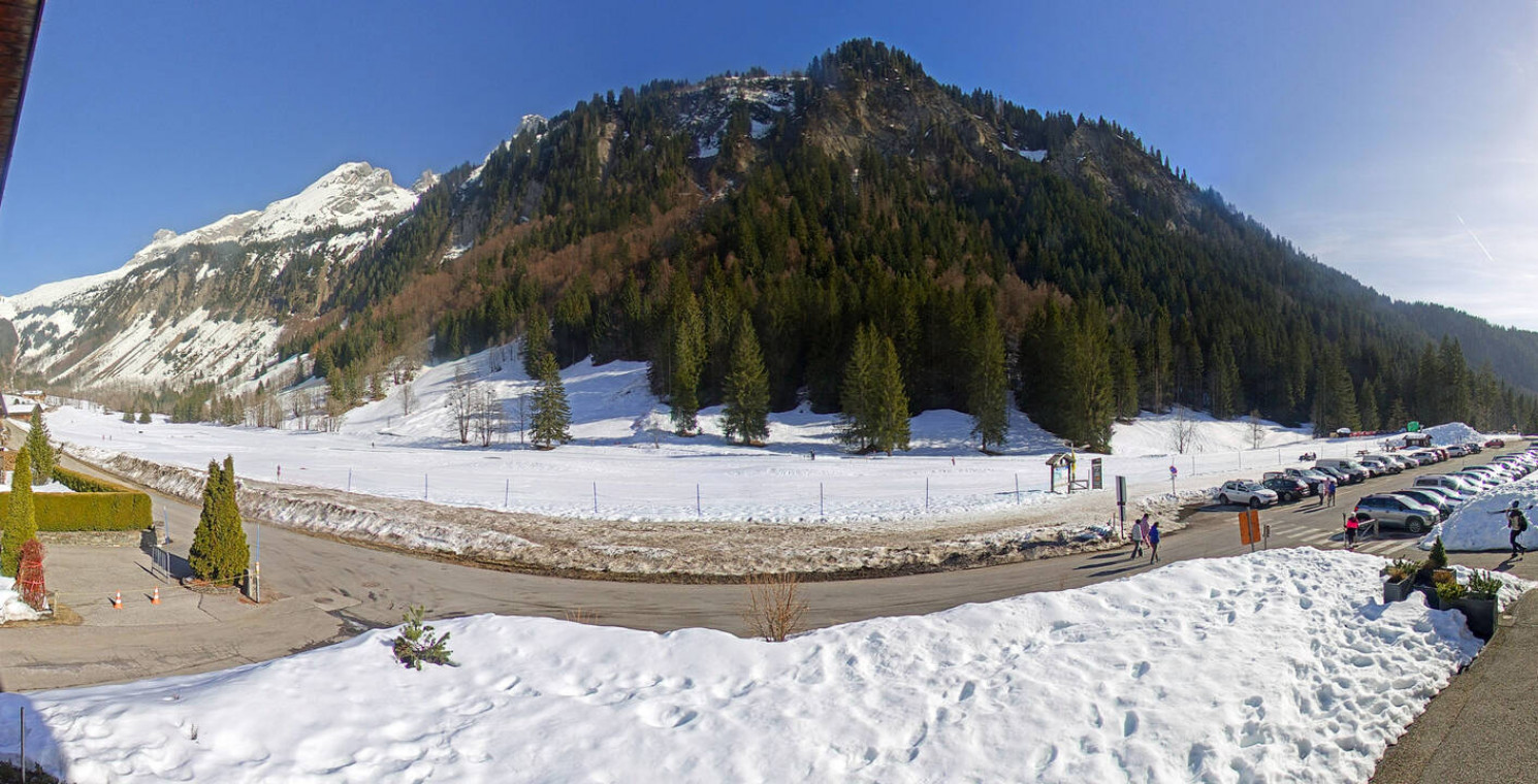 Webcam Le Grand-Bornand - Auberge Nordique Lormay - 1200 m