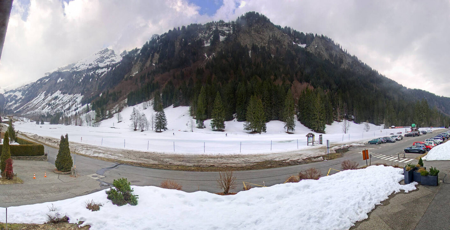 Webcam Le Grand-Bornand - Auberge Nordique Lormay - 1200 m